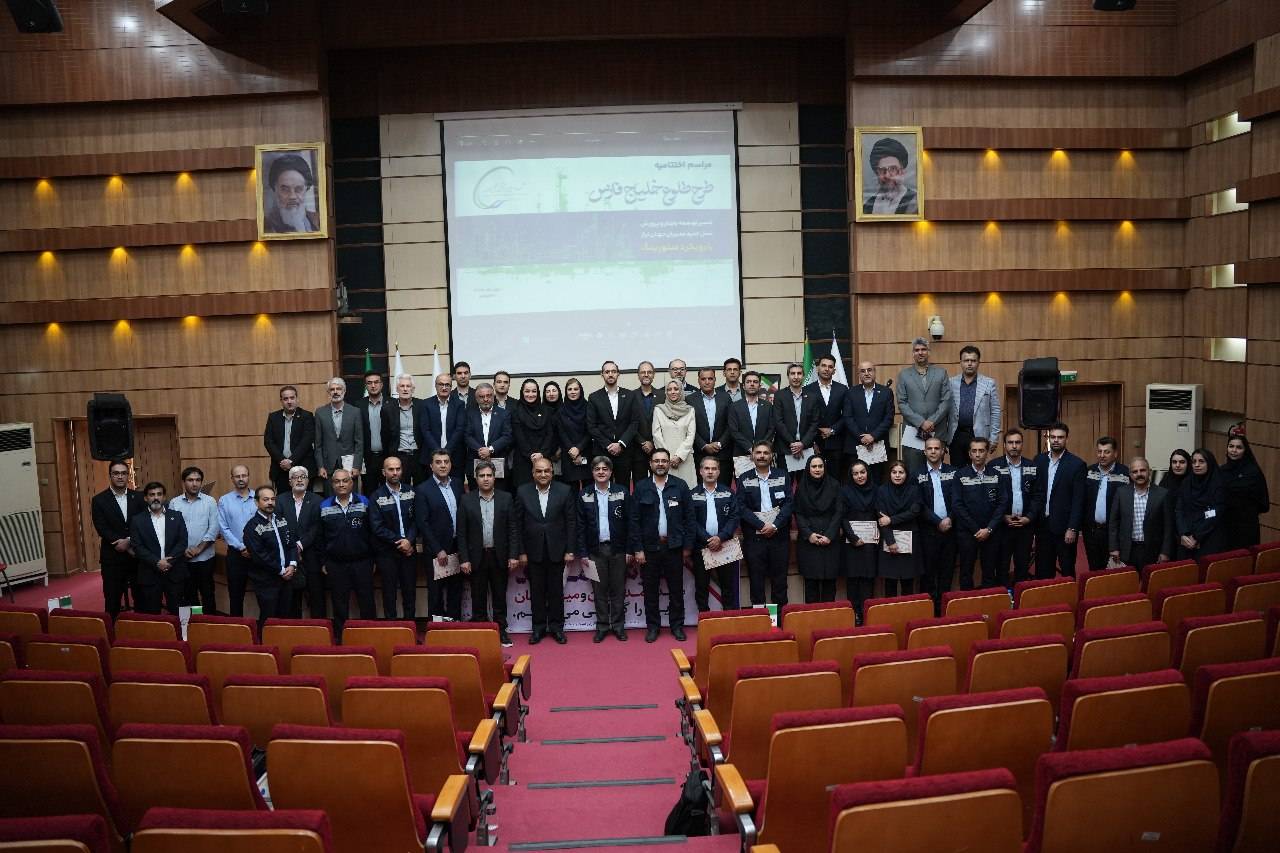 تقدیر ویژه از پتروشیمی کارون در طرح «طلوع خلیج‌فارس»؛ رتبه نخست تعداد فارغ‌التحصیلان و رتبه دوم نرخ پذیرش منتورینگ
